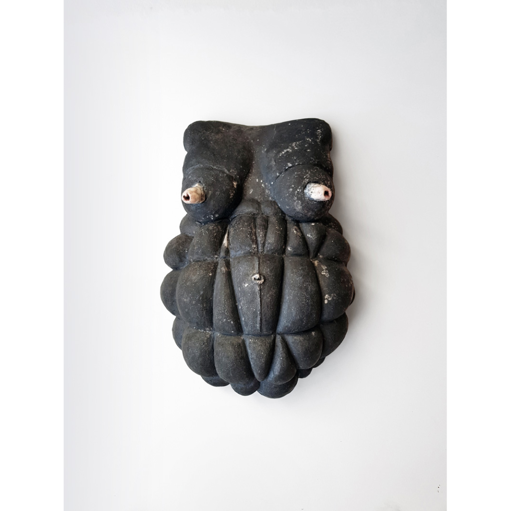 Lidia KOSTANEK, Madone noire 1, Terre enfumée, 28 X 40 cm